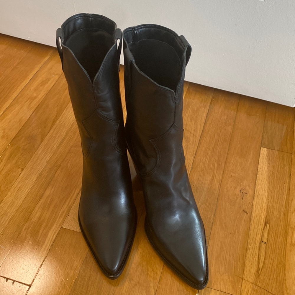 Arezzo Skin Leather Black Boots